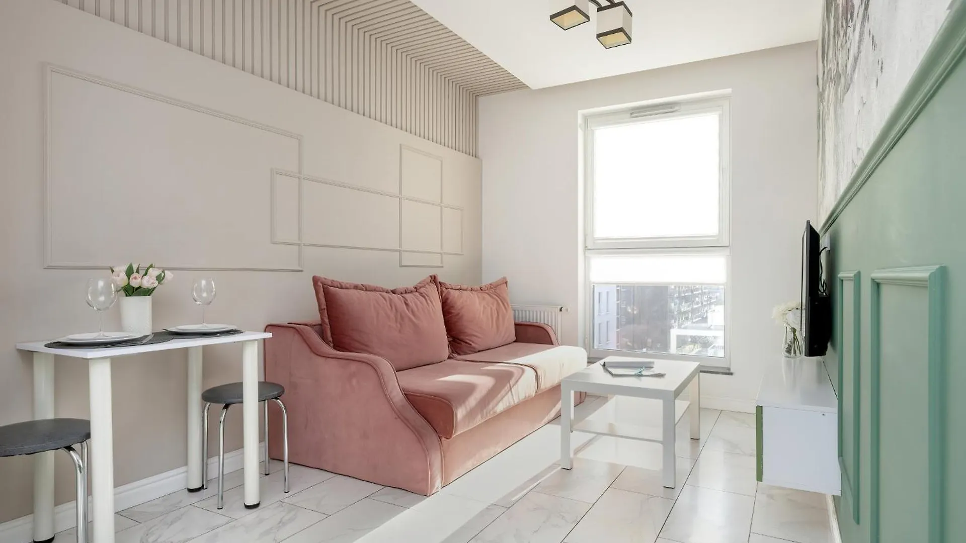 Motlawa River Old City Gdansk Apartment By Noclegi Renters location